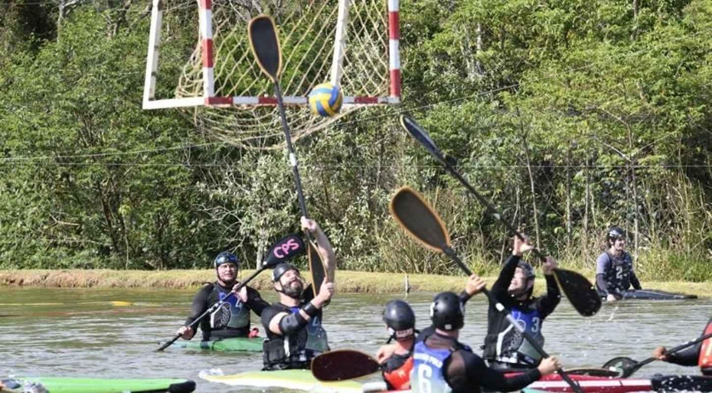 Campeonato de Caiaque Polo inaugura Jogos de Aventura e Natureza em Tomazina