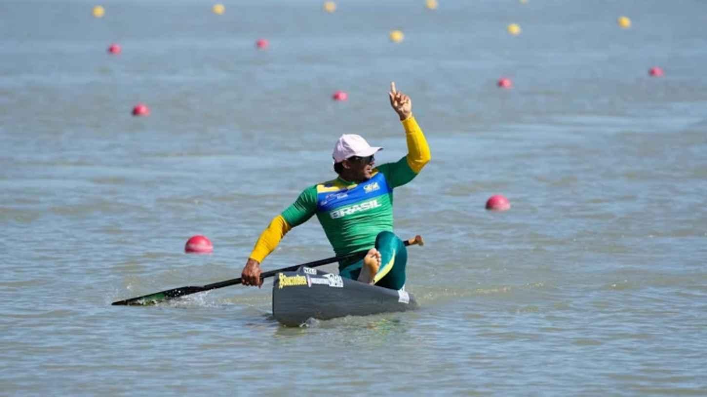Flamengo anuncia fim das equipes de canoagem e remo paralímpico