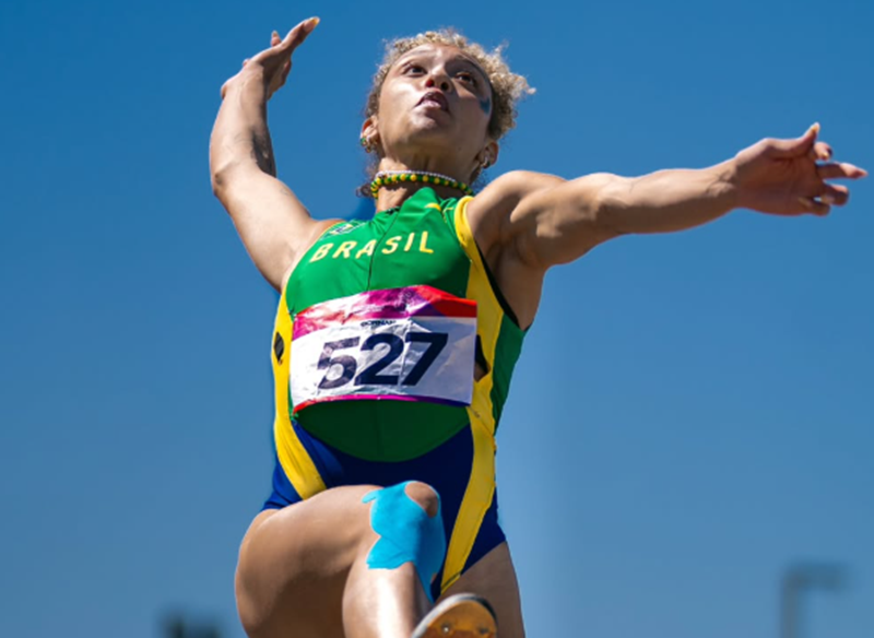 Duda Cândido conquista ouro no salto em distância e fecha Sul-Americano Sub-23 com duas medalhas